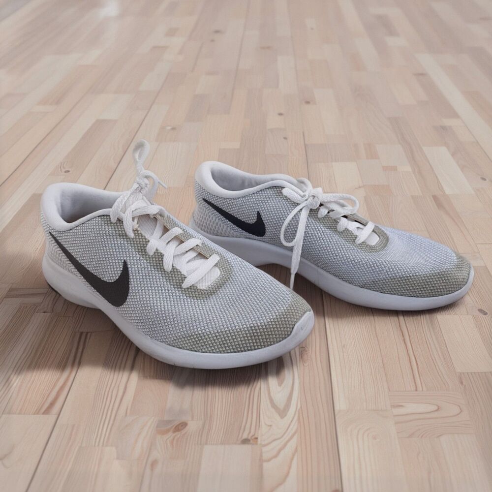 Nike Flex Experience 7 Women's Running Shoes Size 8 Gray White Lightly Worn